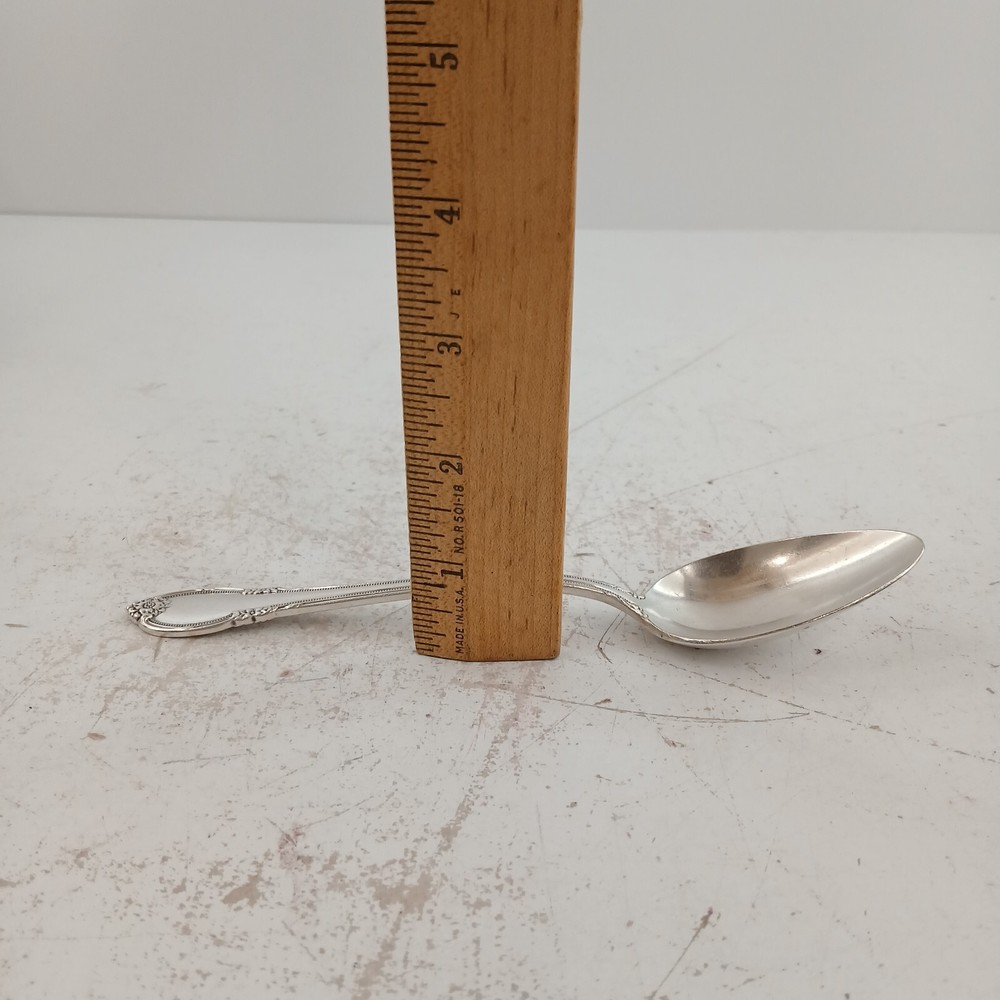 1847 Rogers Bros REMEMBERANCE Silverplate Flatware ~ 5 Pc Dinner Placing Service