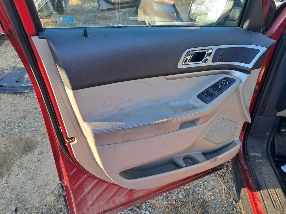 EXPLORER 2012 Glove Box 4854484