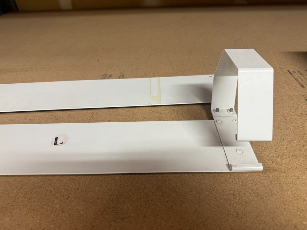 Da-Lite 77027 Floating Mounting Bracket