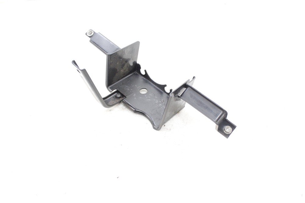 04-11 SUZUKI VSTROM 650 ABS PUMP HOLDER BRACKET