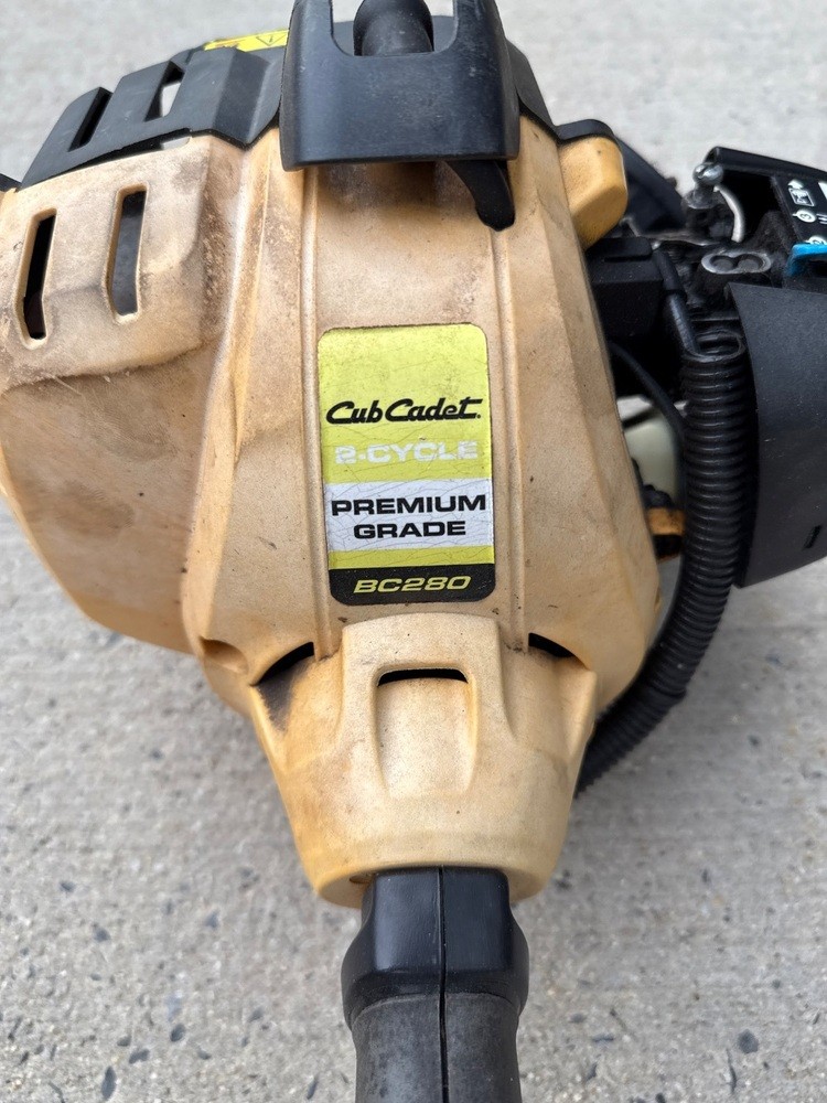 CUB CADET BC280 WEEED WACKER