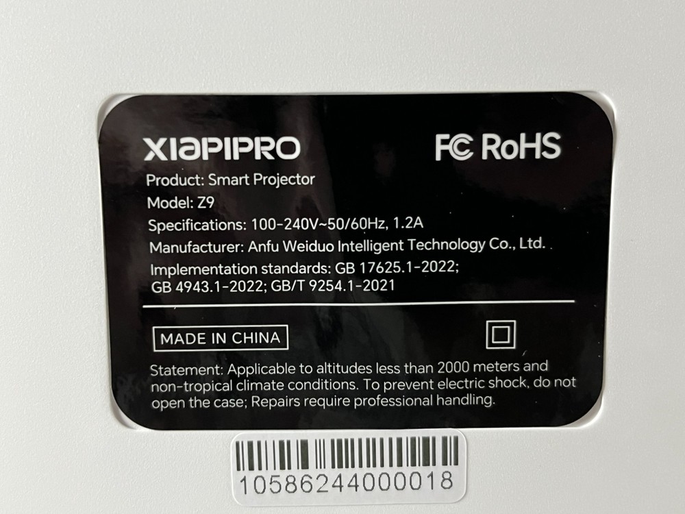 Xiapi Pro Z9 White Portable Remote Control Smart Projector Bundle