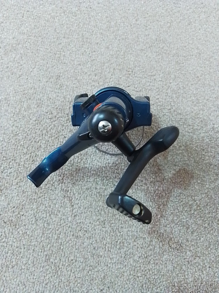 Viper 2000 Fishing Reel