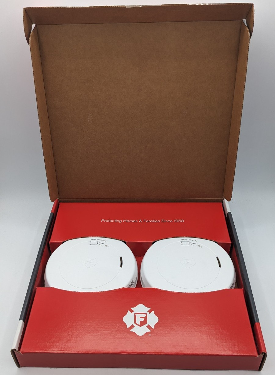 First Alert Smoke Alarm 2 Pack 2-in 1 Smoke & Carbon Monoxide NOB