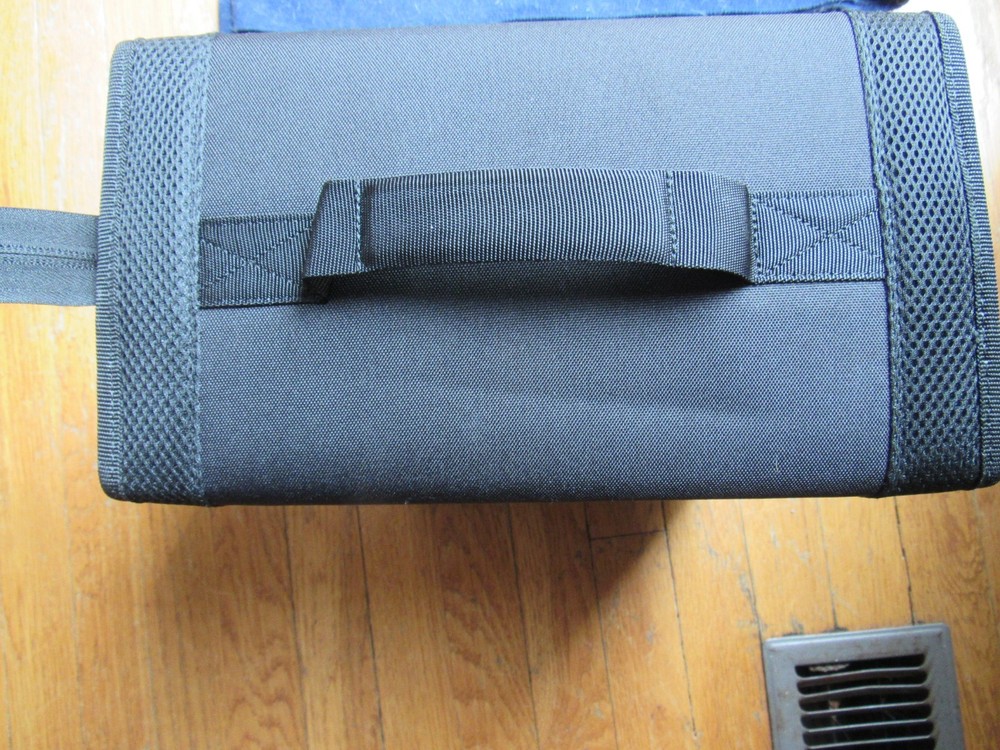 BLACK 400 Disc CD DVD Organizer /Holder Storage Case Bag Amazon Basics