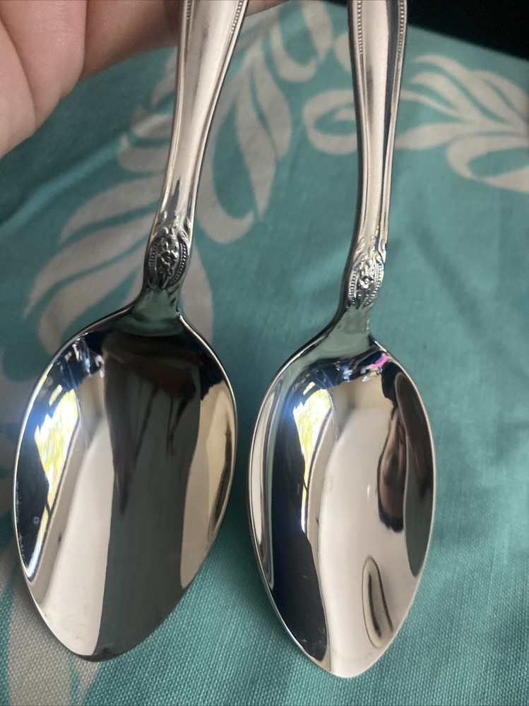 4 Oneida West Bend AFFECTION Stainless USA Glossy Dinner Spoons Flatware
