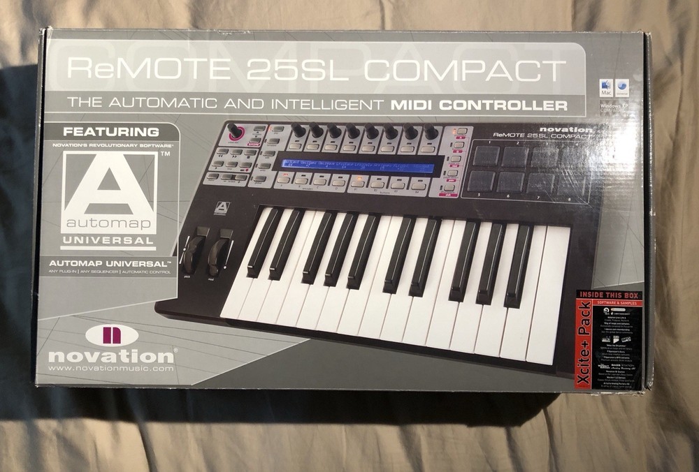 Novation Remote 25SL Compact  Midi Controller Keyboard w/ Power Supply - mint