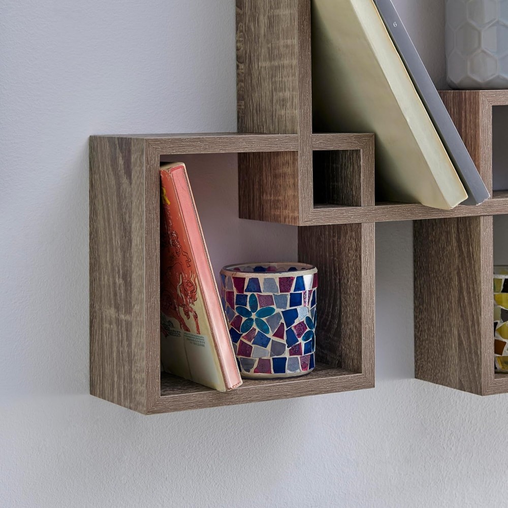 Intersecting Cube Shelves