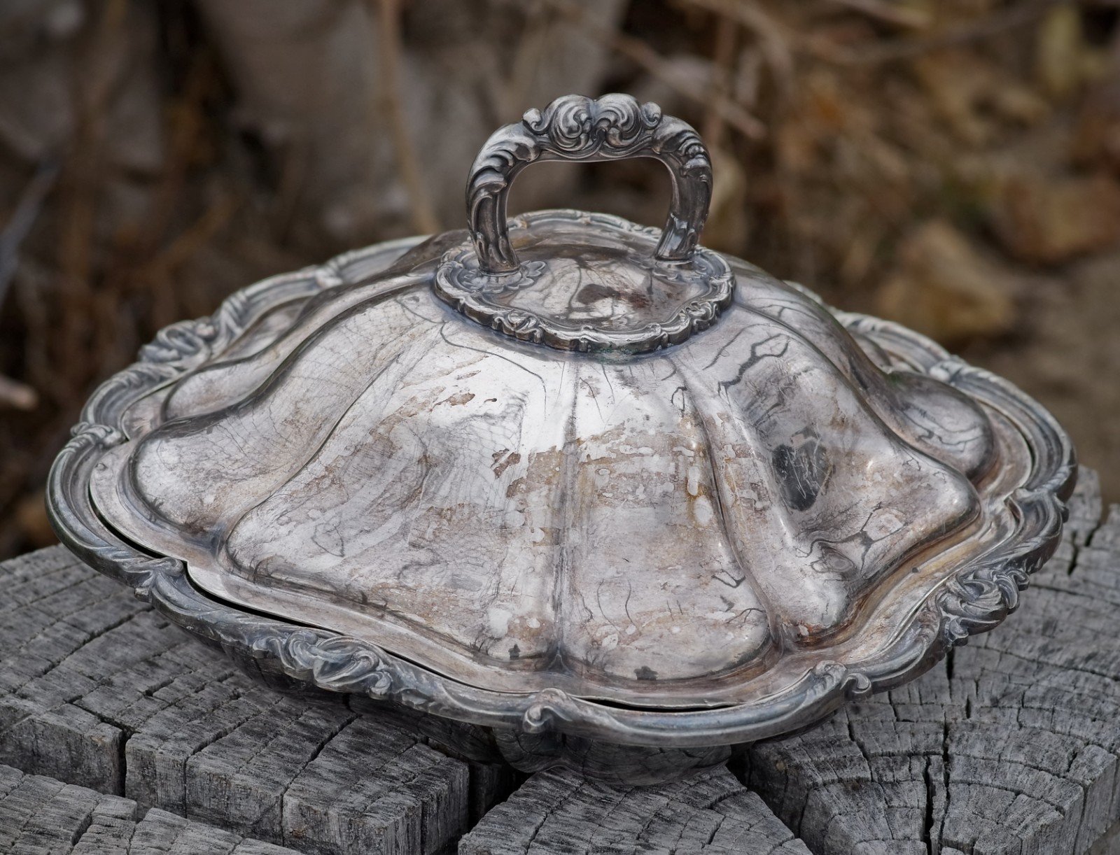 VINTAGE Silver Plate Covered CHAFING DISH Made in England