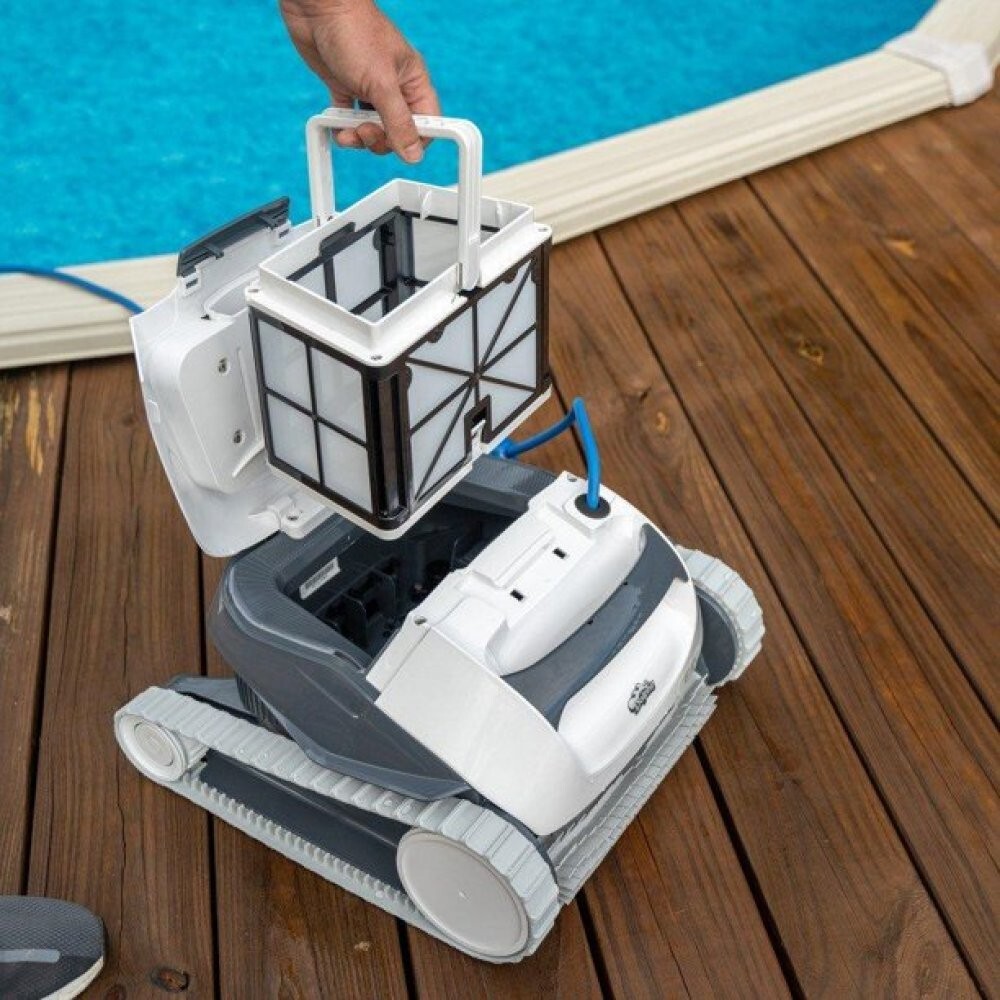 Maytronics Dolphin E10 Above Ground Pool Cleaner (USED)