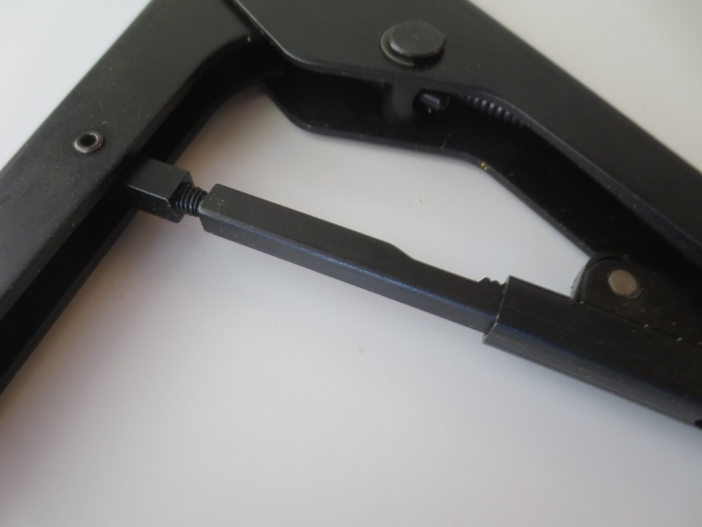 AMP 90301-2 Crimp Tool ( Same function as the Tyco 91531-1 ) •• Looks Unused ••