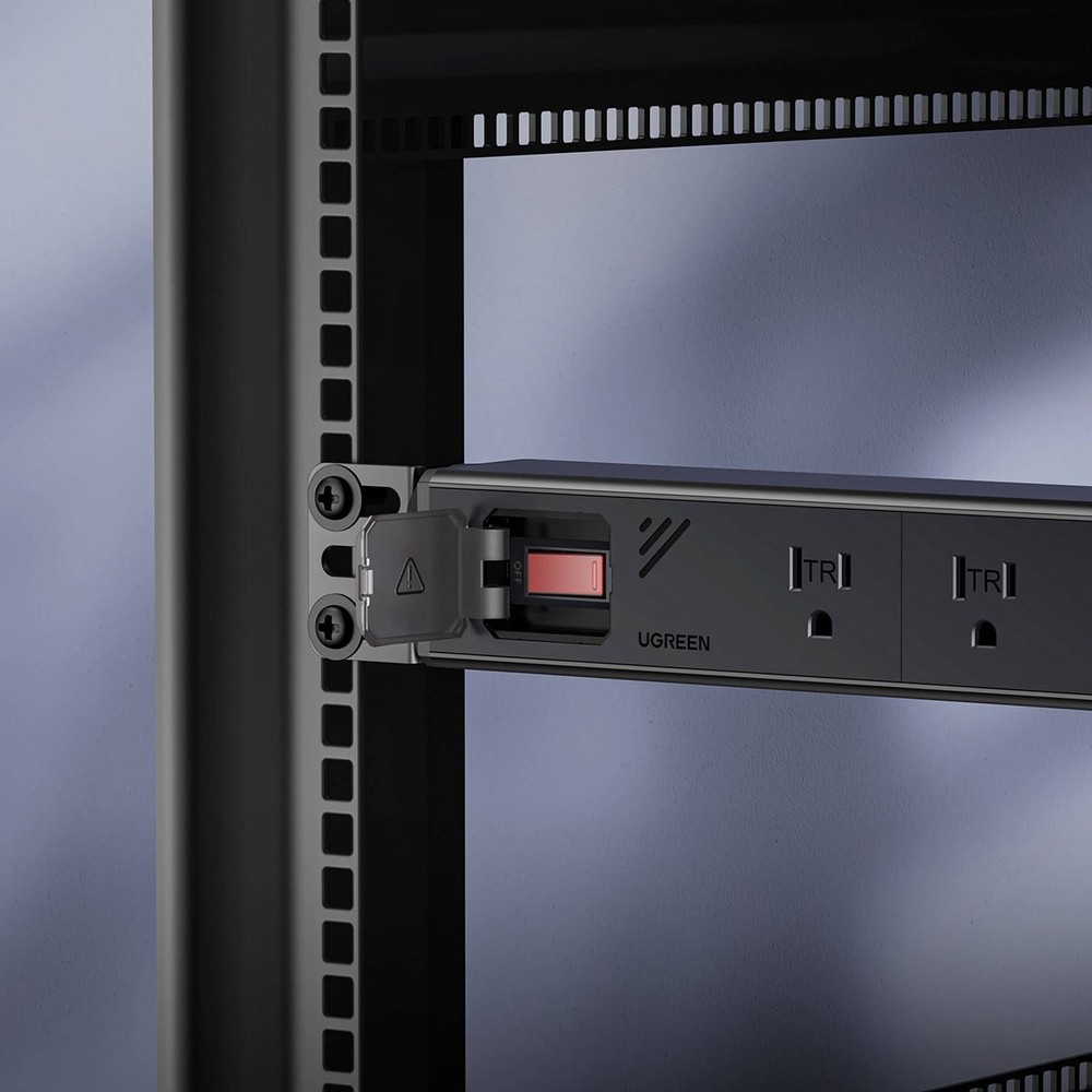 UGREEN 8-Outlet Rackmount PDU Surge Protector