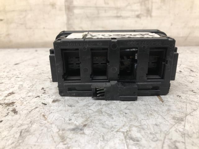 2008-2027 Freightliner CASCADIA Sleeper Control - Used