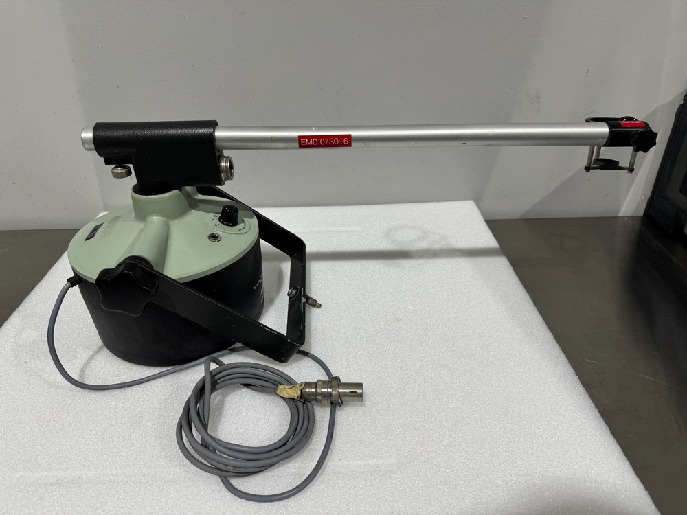 Bruel & Kjaer (B&K) 3923 Rotating Microphone Boom
