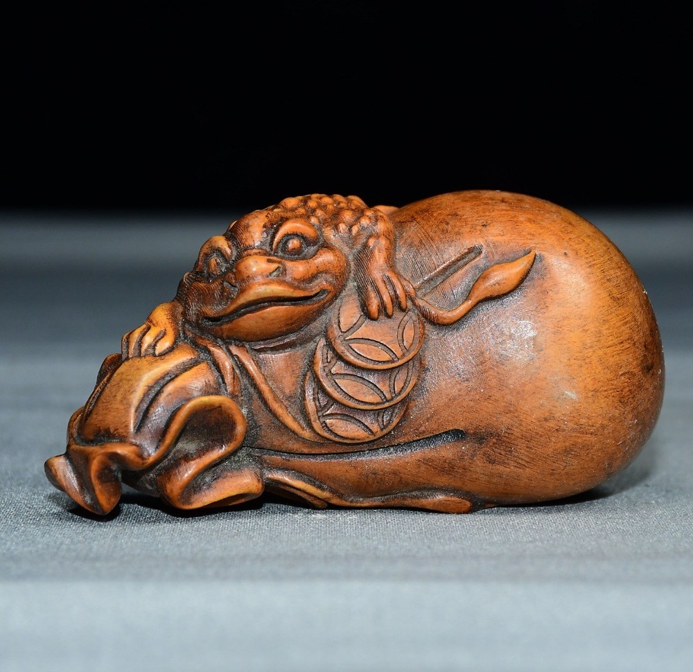 Exquisite Small Leaf Boxwood Golden Toad Handle