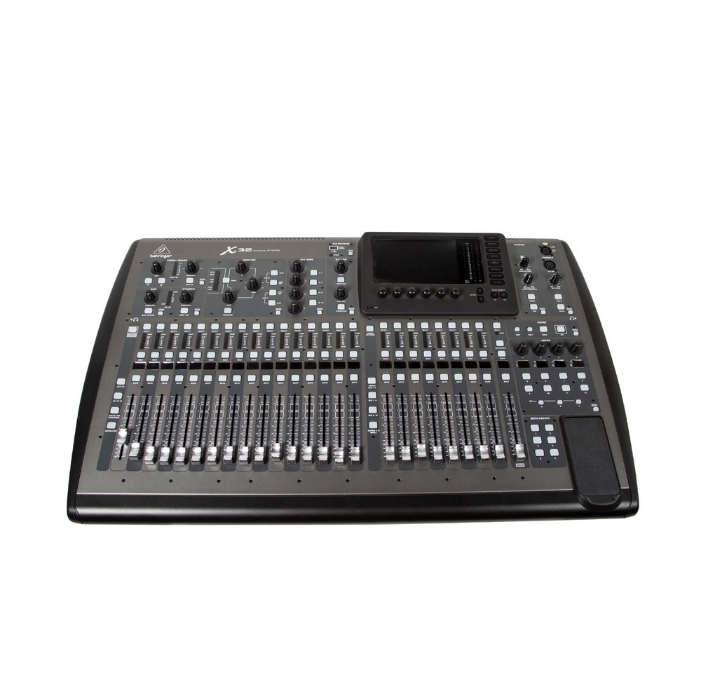 Behringer X32 Digital Mixing Console with 32 Channels