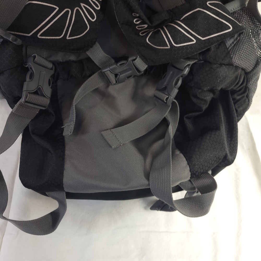 Highlander Discovery 65L Backpack Rucksack Hiking Bag Adjustable, Rain Cover