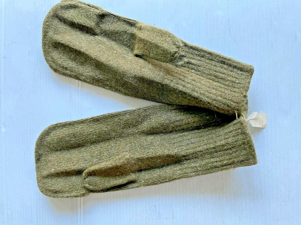 UNISSUED WWII TRIGGER FINGER MITTEN WOOL INSERTS LARGE (1943)
