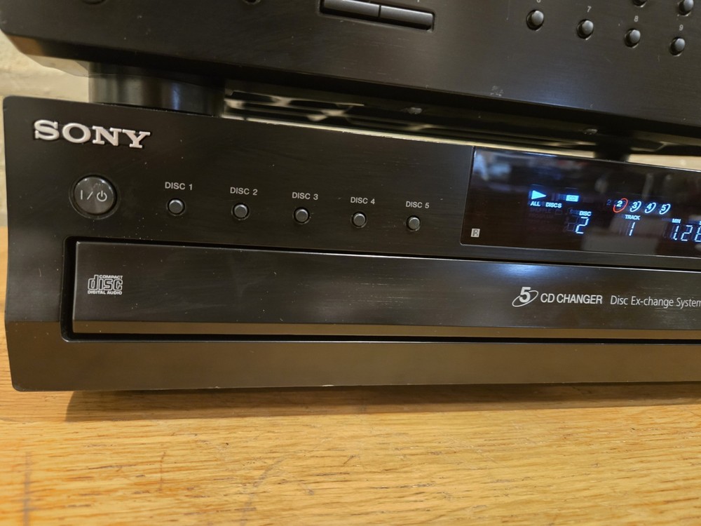sony cd / usb stereo system with remote Serviced Fully Functional