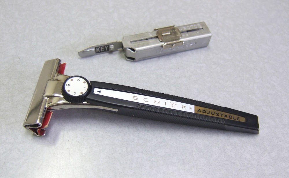 Vintage Dial Adjustable Schick Injector Razor Set in Case NOS