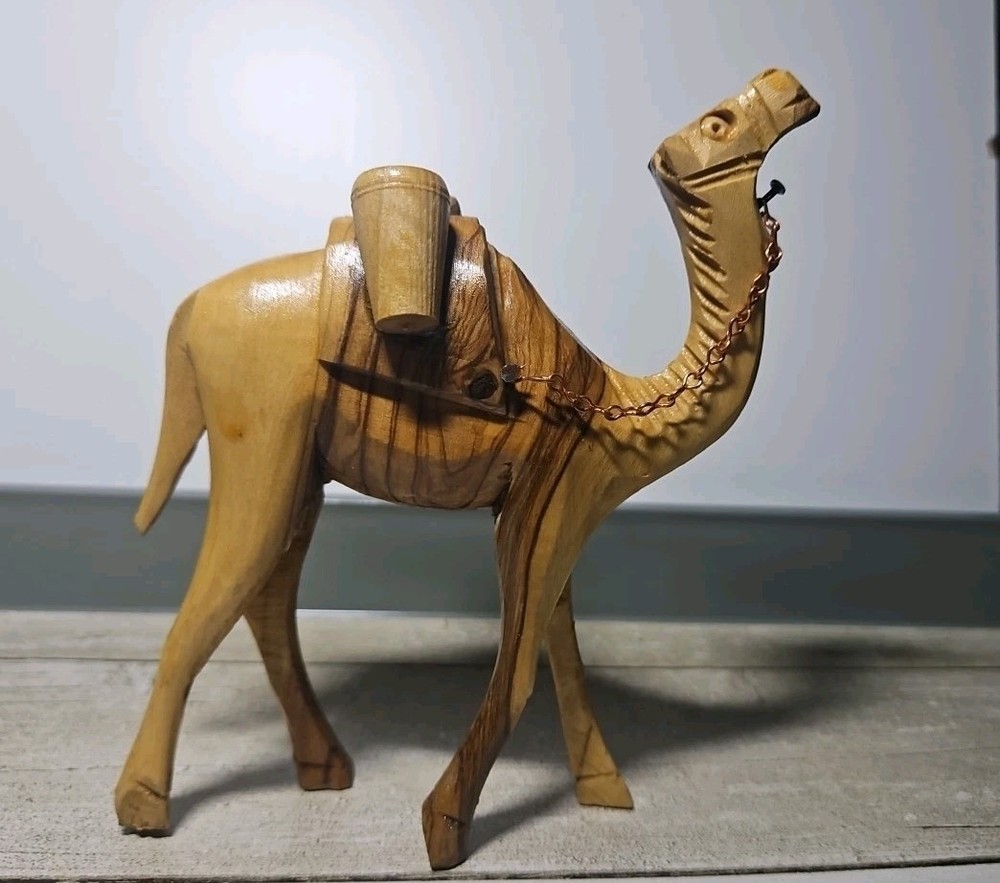 Israel Olive Wood Medium Sized Camel With Jugs