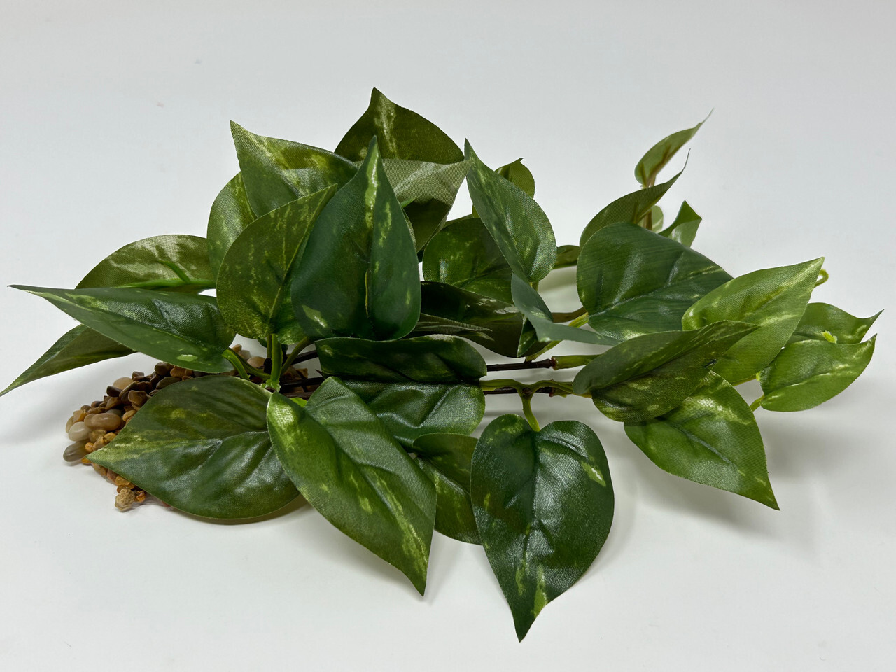 9" LONG, LOW Green/White POTHOS Bush, soft silk aquarium plant, stone base