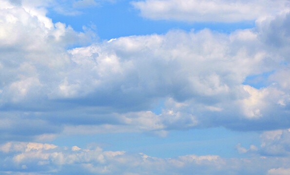 TrainJunkies Just Clouds 3 Model Railroad Backdrop