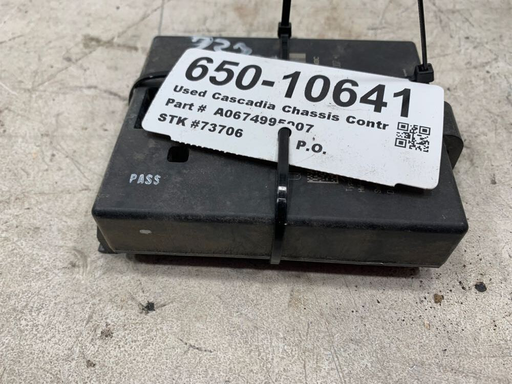 2015 Freightliner Cascadia Cab Module A0674995007 (650-10641)