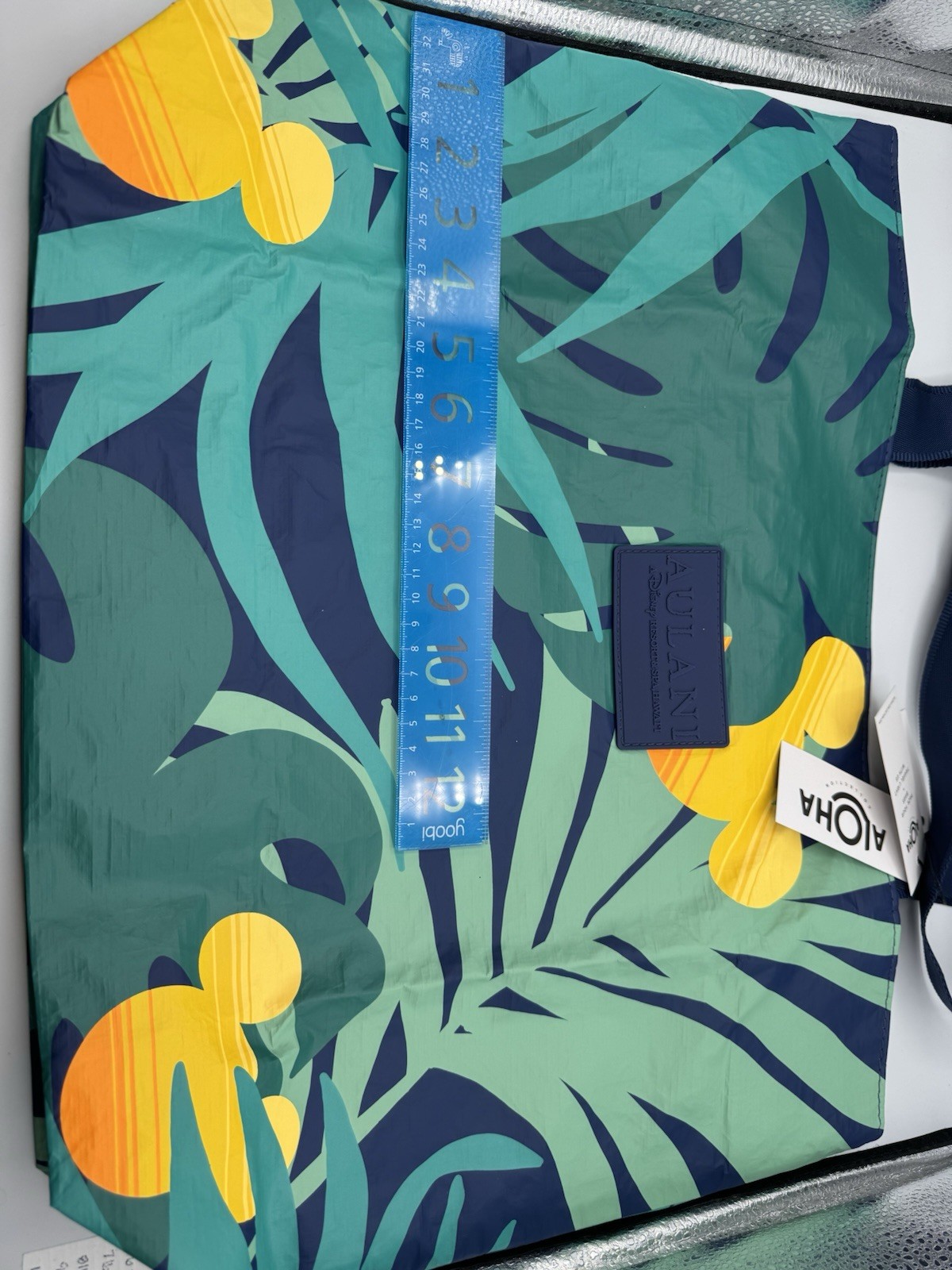 *New Disney Aulani Aloha Collection X Splash Proof Zipper Tote Mickey Bag