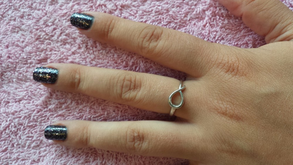 Sterling Silver Open Loop Ring by AVON Size 7