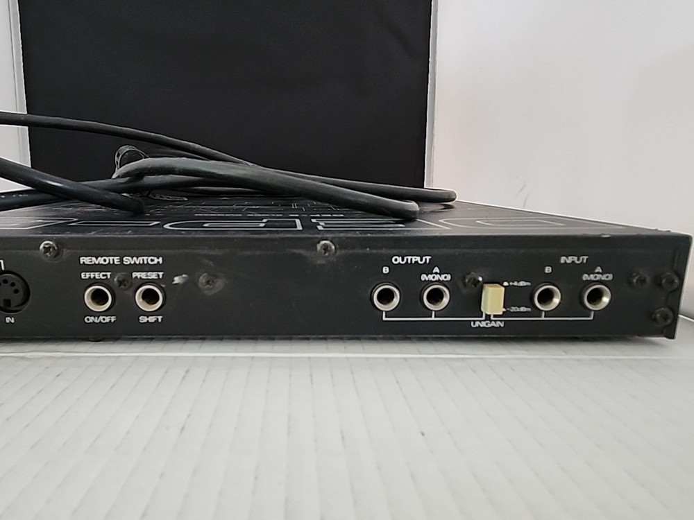 Roland Dep-5 Digital Effects Processor - Black (powers on but untested)