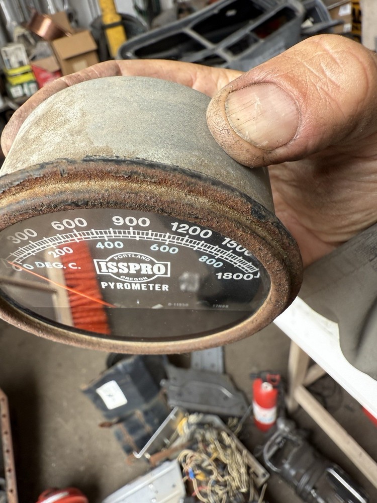 PETERBILT ISSPRO PYROMETER