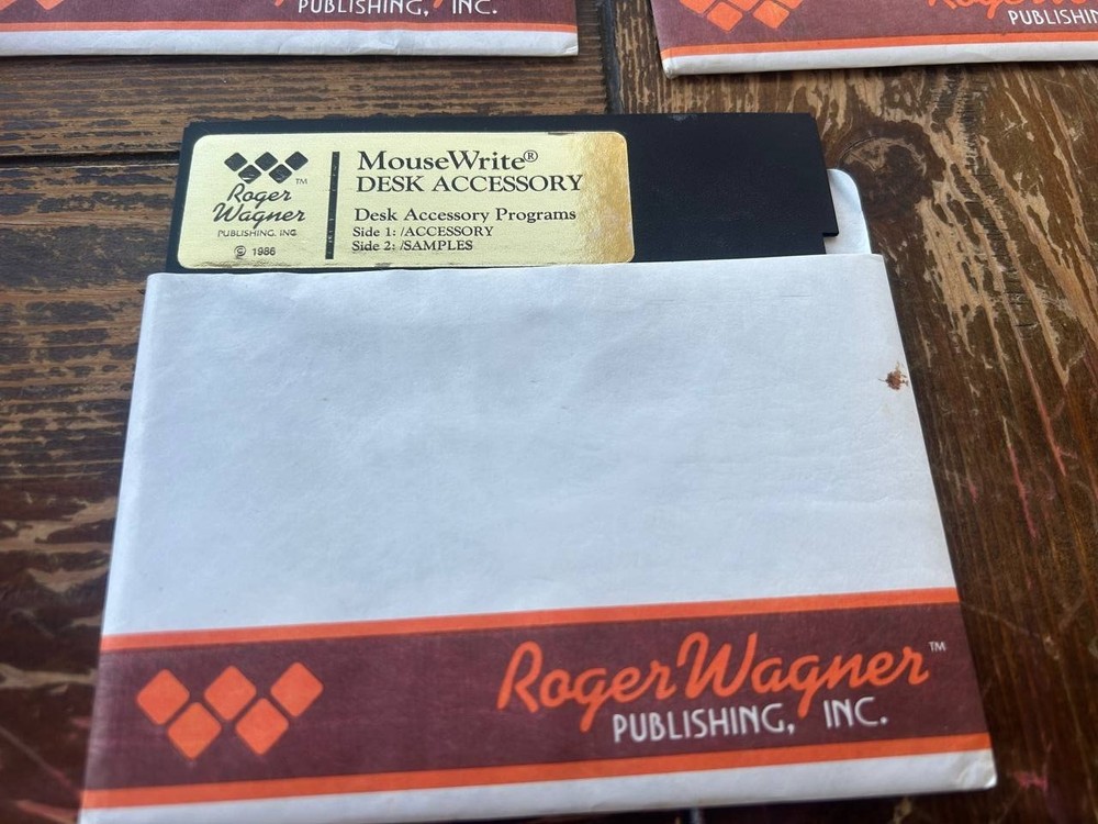 MouseWrite Word Processor Apple II/IIC Box Manuals Disks Roger Wagner