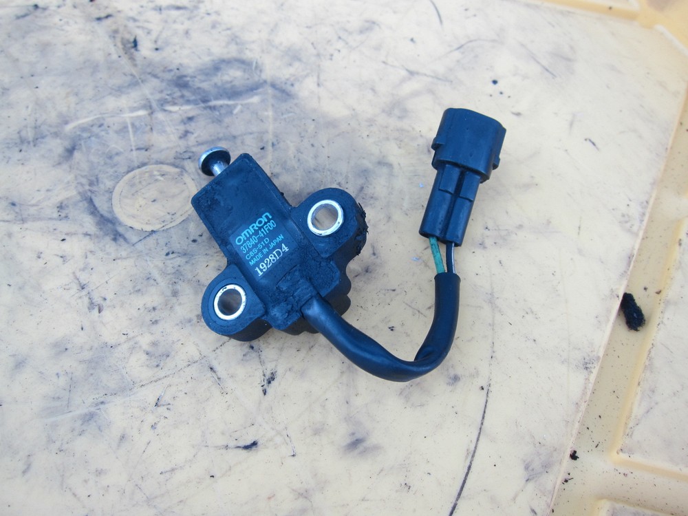 2005 Suzuki Boulevard C50 OEM KICKSTAND SIDE KICK STAND SENSOR