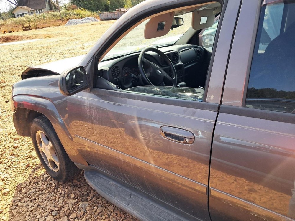 TRAILBLAZ 2008 Glove Box 4820986