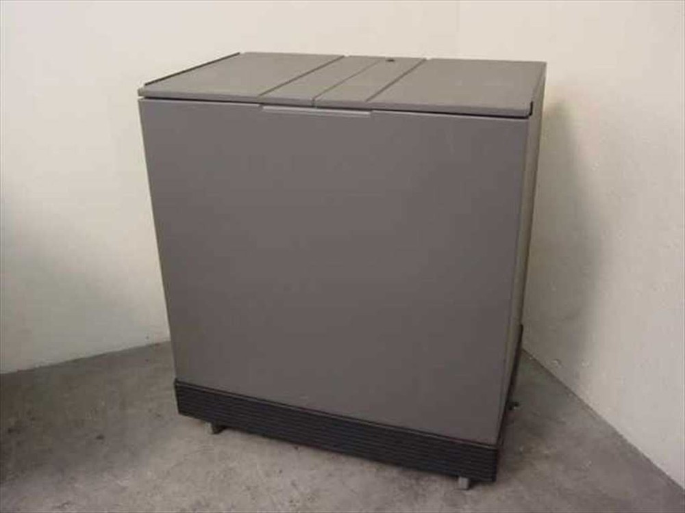 3M 905D Transparency Projector in Egan Visual S2PM Mobile Presentation Cabinet