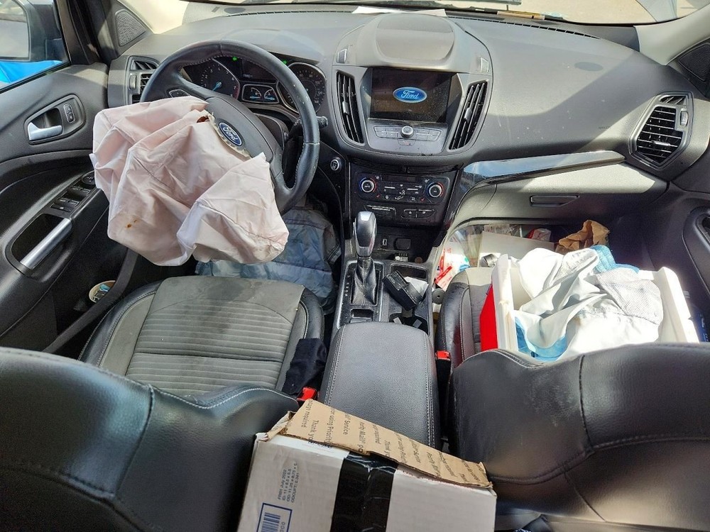 RIGHT FRONT SPINDLE KNUCKLE OEM 13-19 FORD ESCAPE