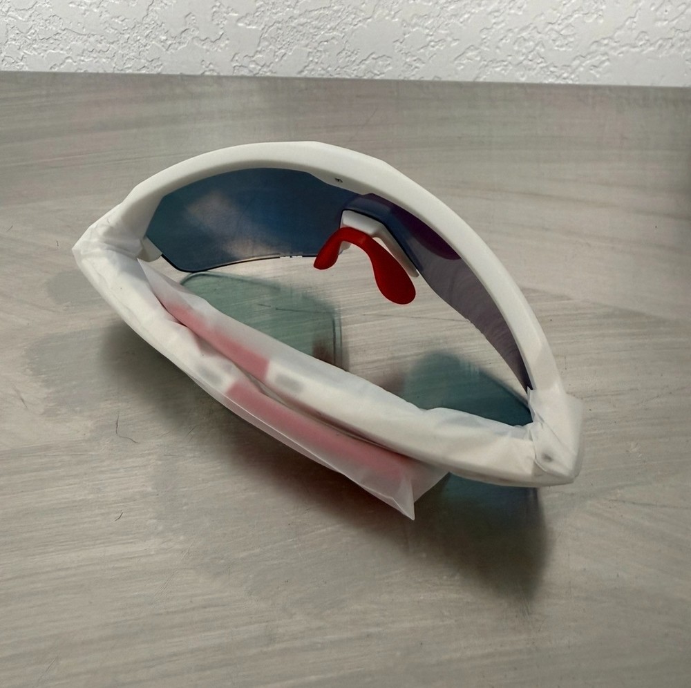 Chamelo Music Shield Instant Tint Adjustable Sunglasses White Red Bluetooth