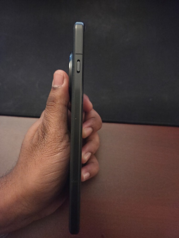 OnePlus 13 512 GB Unlocked Black Eclipse 50MP With Free Case + Screen Protector