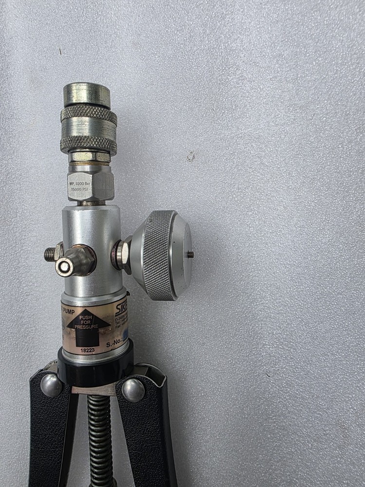 Sika TP1 Hand Held Pressure Calibrator Pump