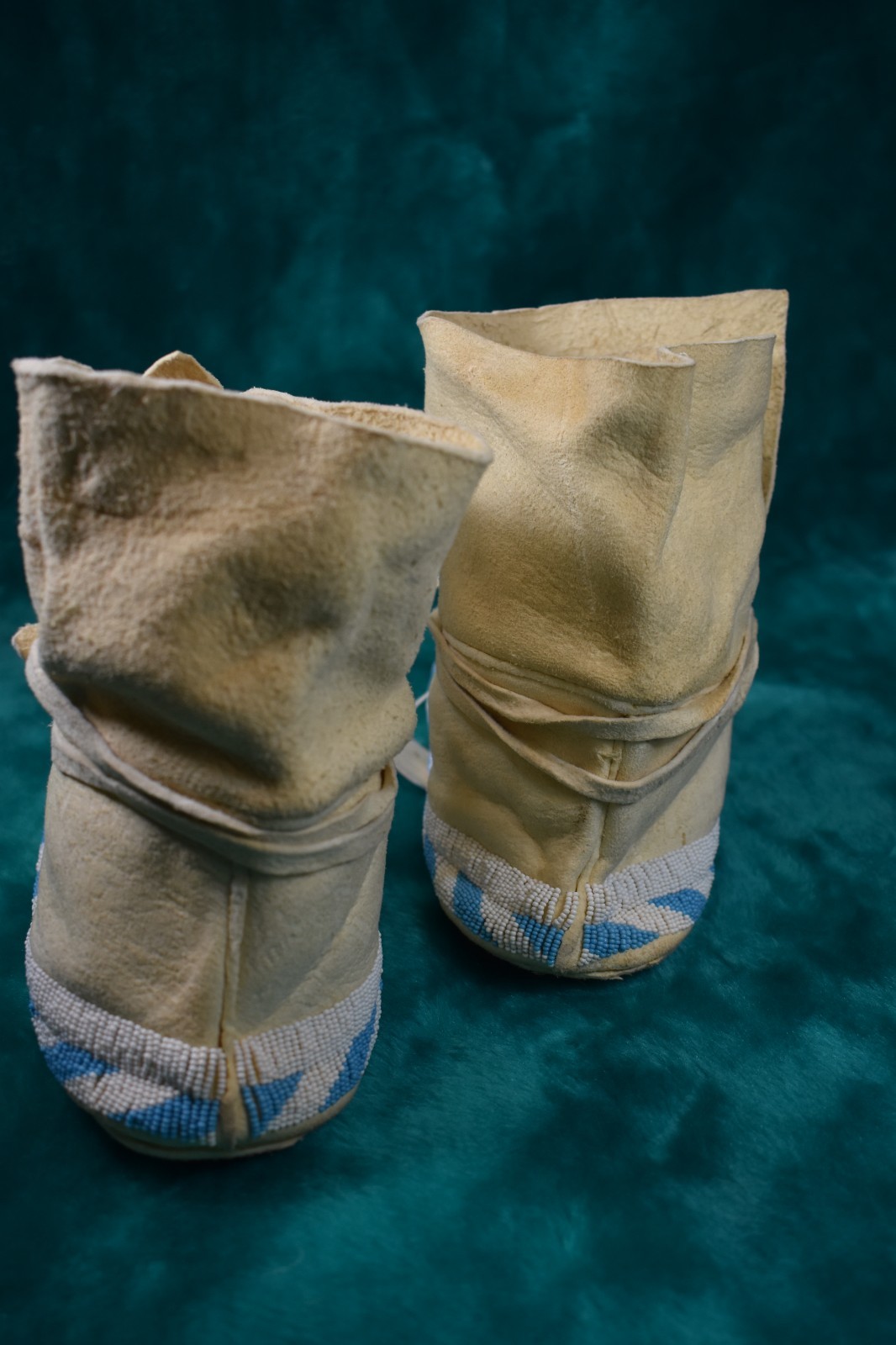 Wind River Shoshone Moccasins, Hard Soles, Hand Made USA, NEVER WORN