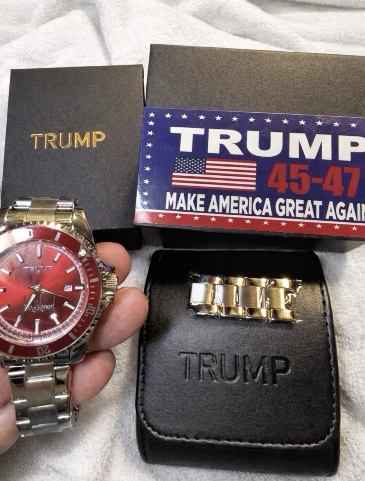 TRUMP VICTORY - Fight Fight Fight - RED BEAUTY - COMMEMORATIVE WATCH
