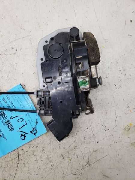 VERSA 2012 Keys/Latches/Locks 769492
