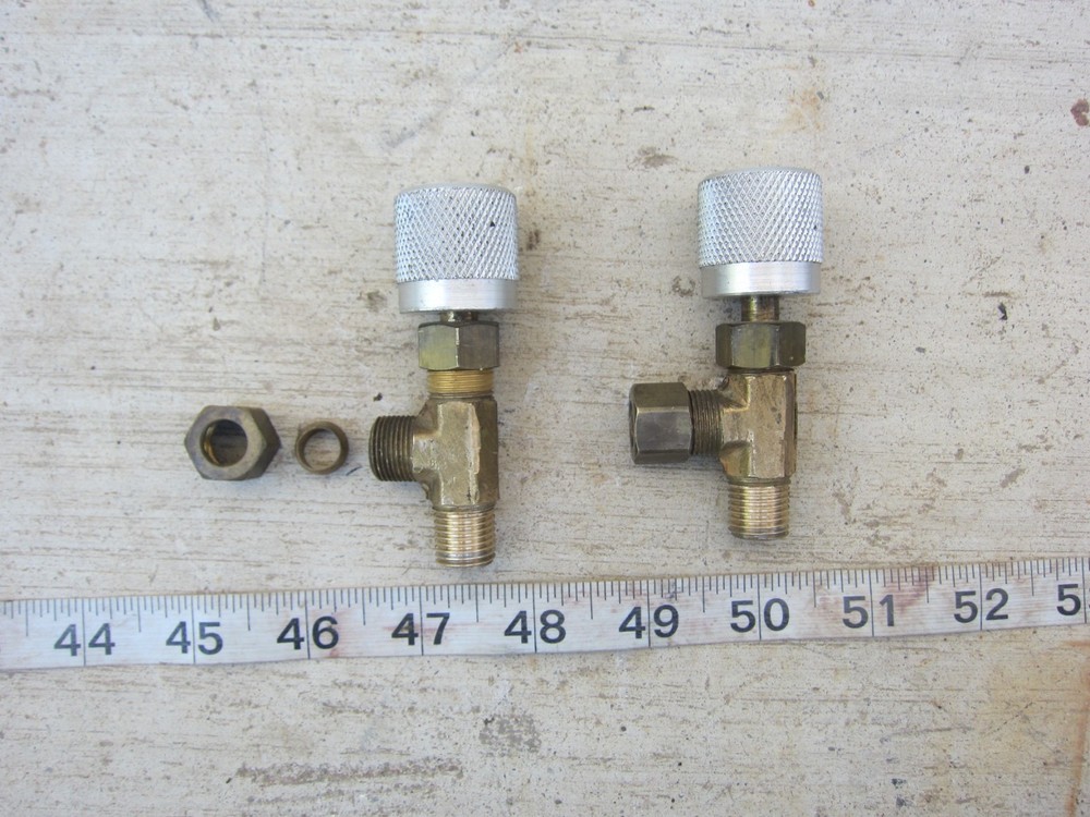 Baum Folder ¼" NPT Vacuum Valve w handle, Used