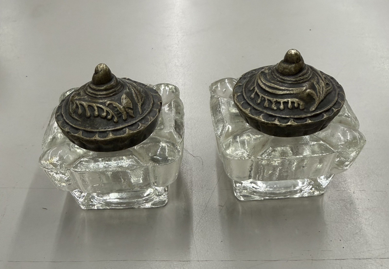 VINTAGE 1920's Ornate Solid Bronze/Brass Double Ink Well-Victorian Style