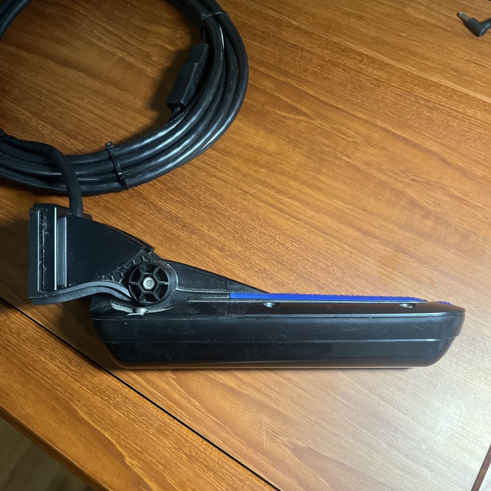 Lowrance 3d structure scan With 3d module And 3d structure scan transducer