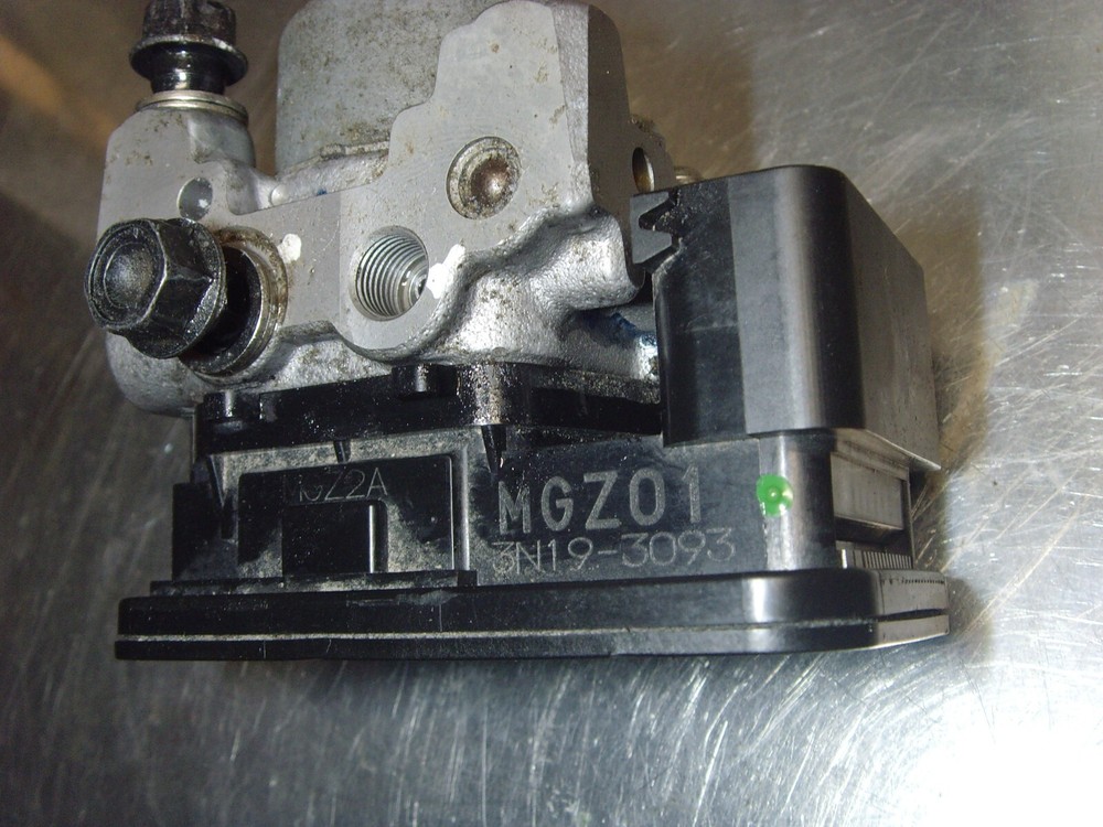 HONDA CBR 500R ABS PUMP MODULE 2012-2016