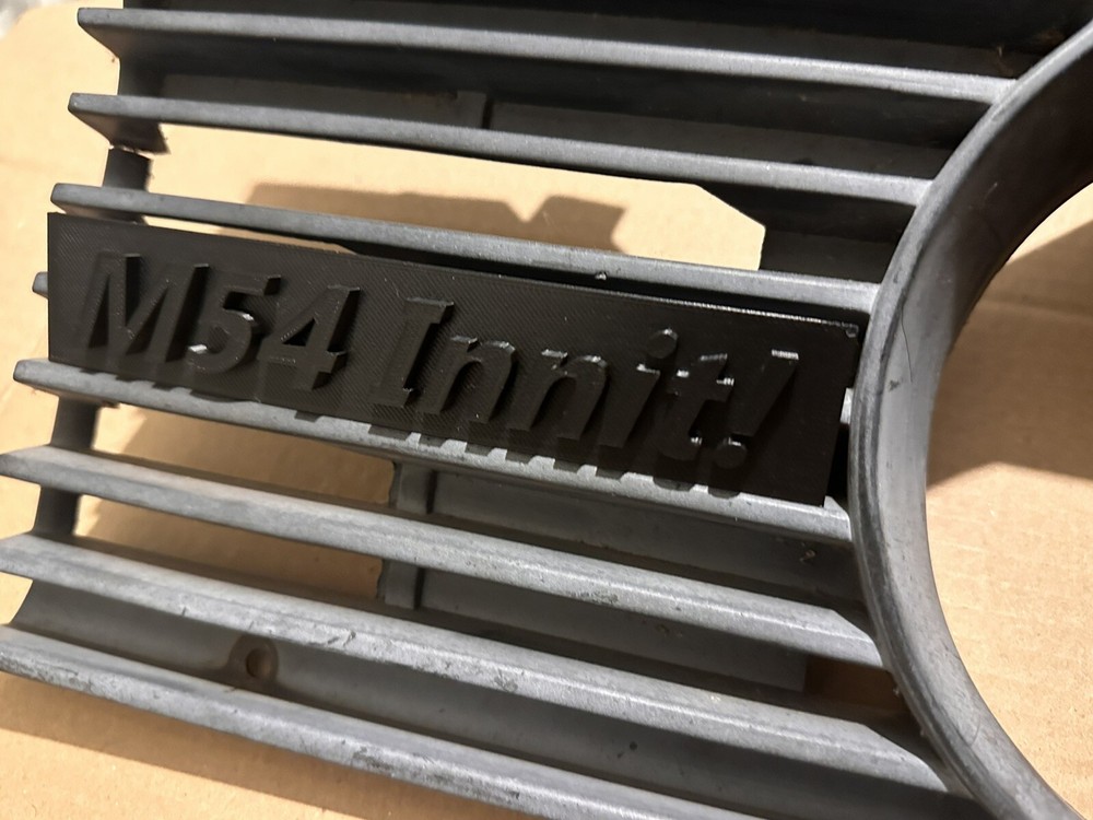 BMW E30 Grill Emblem (S54)