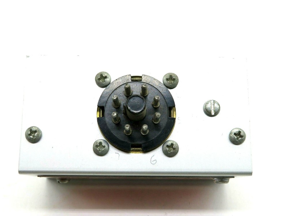USED MICRO SWITCH TR4-2 MODULE 15V 50/60HZ 8PIN TR42