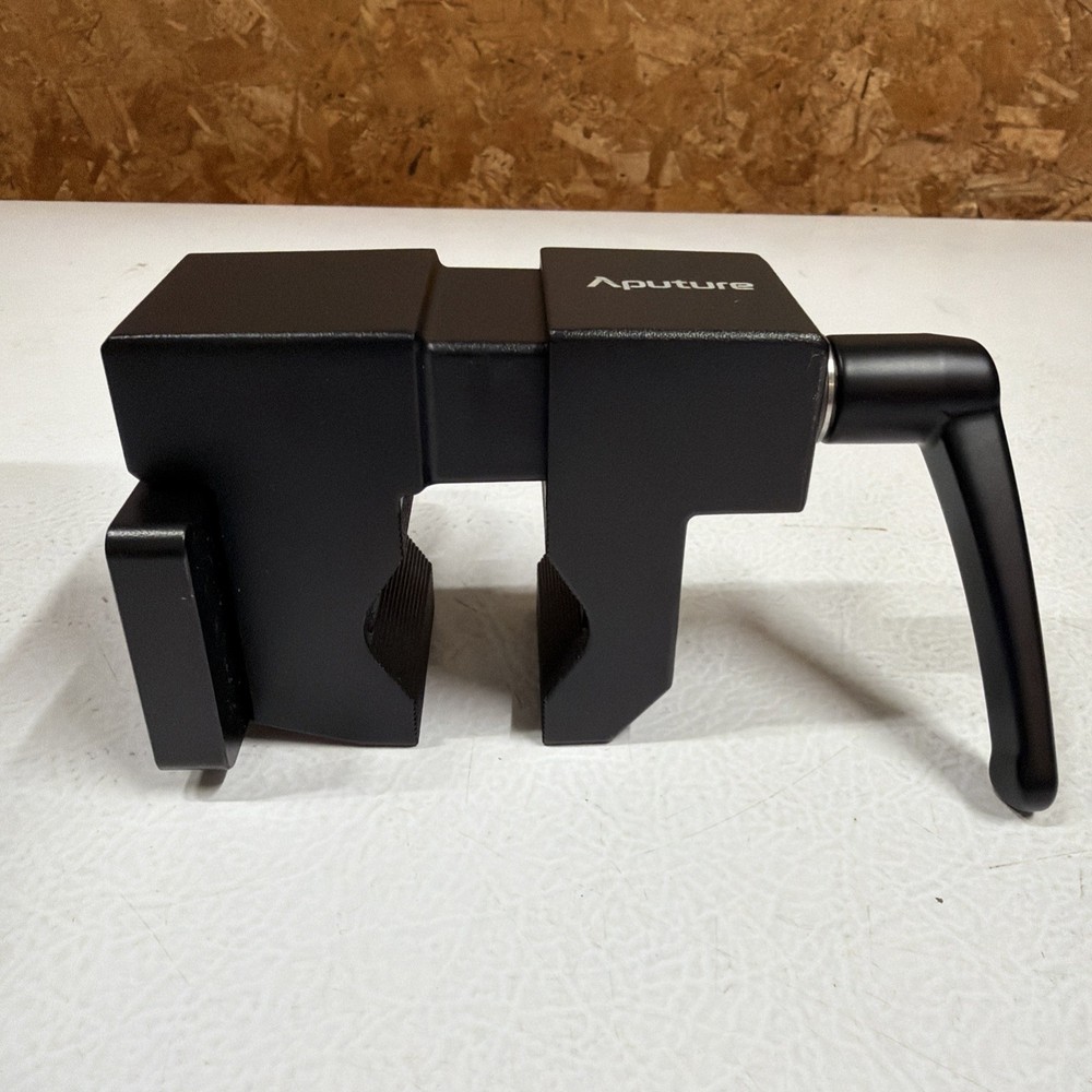 Aputure Quick-Release Lightning Clamp (Control Box to C-Stand Clamp)